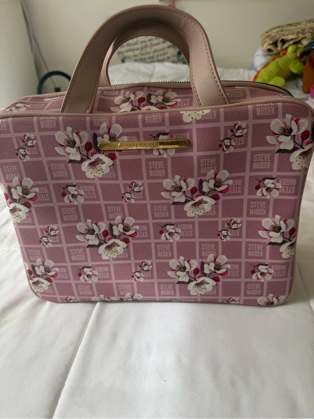 Steve Madden Pink Floral train Cosmetic Case  Make up organizer